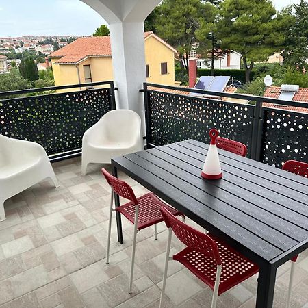 Apartments "Laci" Krk Town Buitenkant foto
